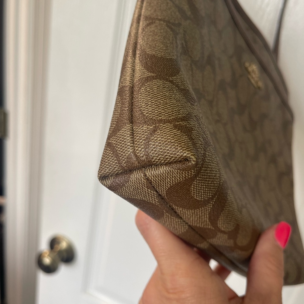 Coach crossbody purse - Picture 6 of 10